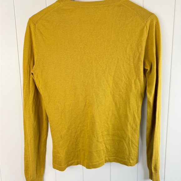 MaxMara Weekend Silk and Cotton Natural Yellow Ruffle V-Neck Cardigan - Picture 10 of 10